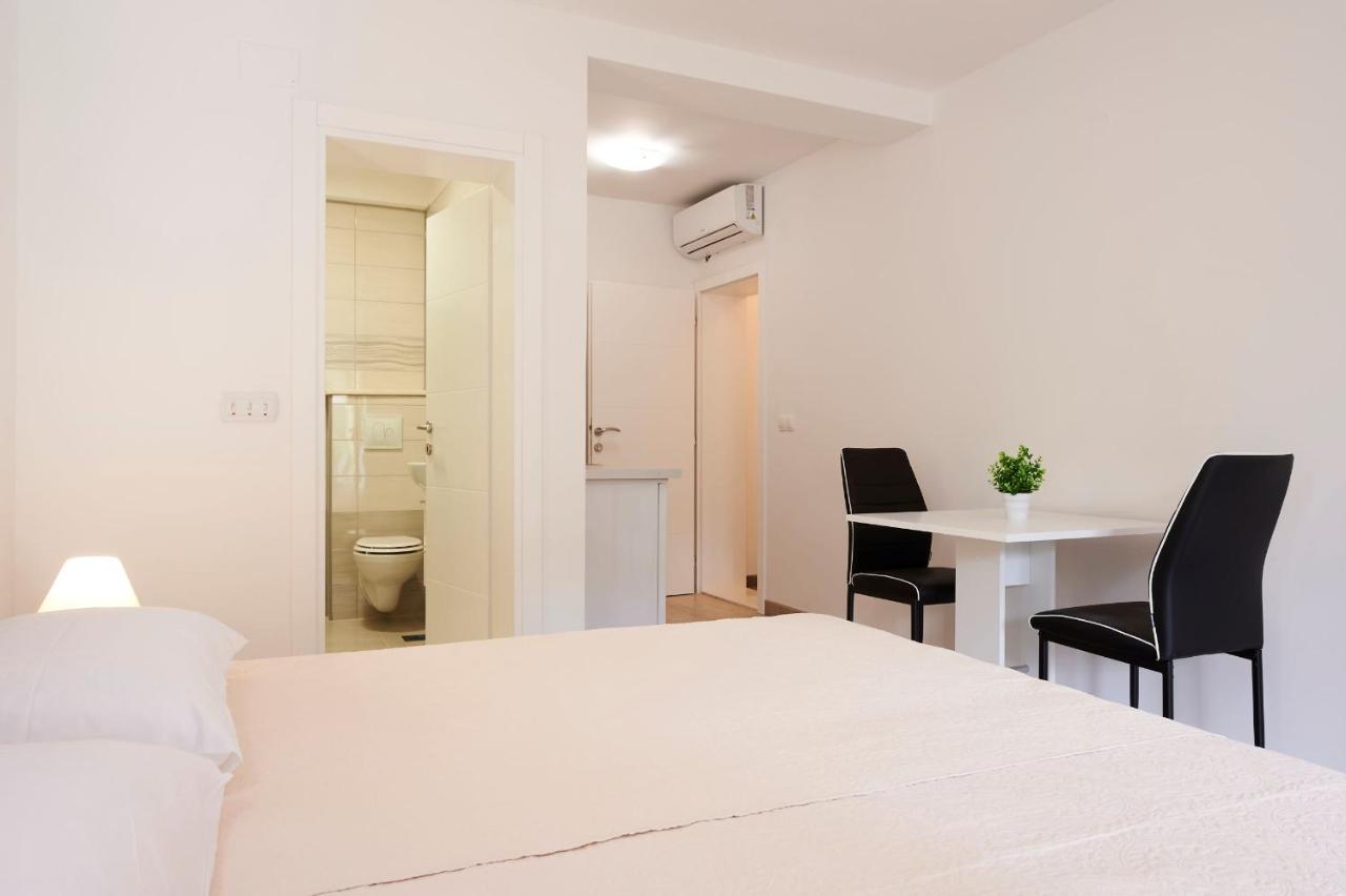 Apartamento Cutan Trogir Exterior foto