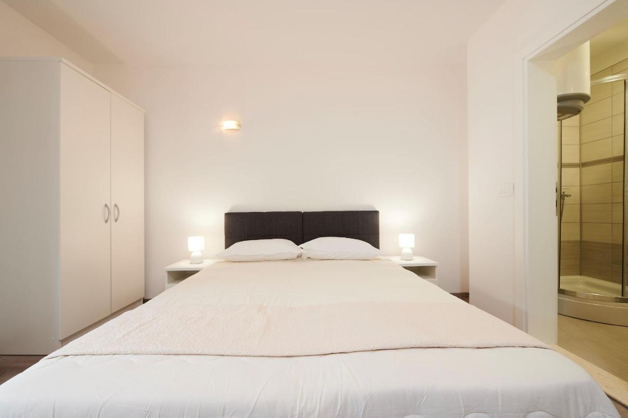 Apartamento Cutan Trogir Exterior foto